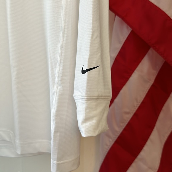 NIKE GOLF TOP - Picture 4 of 6